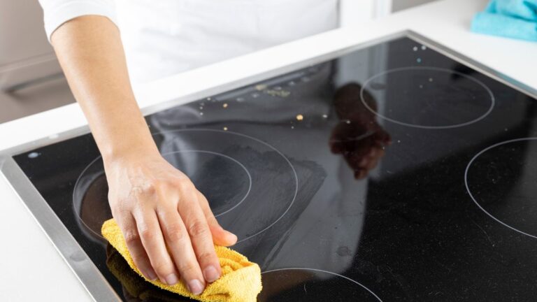 como limpar cooktop de indução